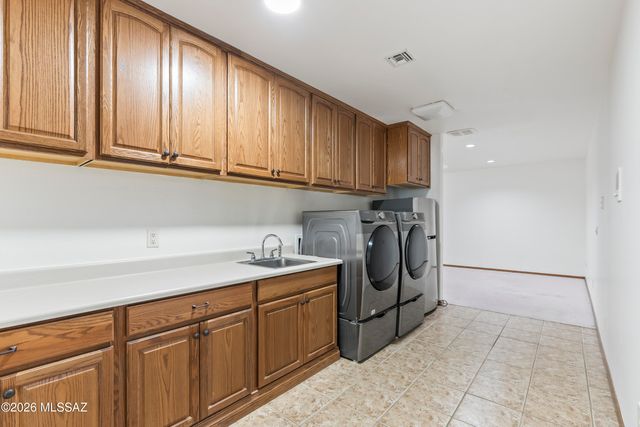 10685 N Summer Moon Place, Oro Valley, AZ 85737