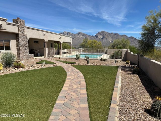 10685 N Summer Moon Place, Oro Valley, AZ 85737