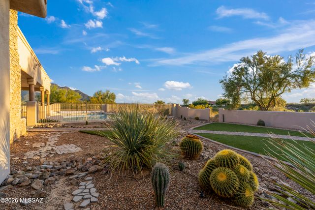 10685 N Summer Moon Place, Oro Valley, AZ 85737
