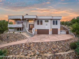 10685 N Summer Moon Place, Oro Valley, AZ 85737
