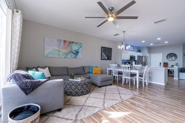 15792 Marcello CIR # 182, Naples, FL 34110