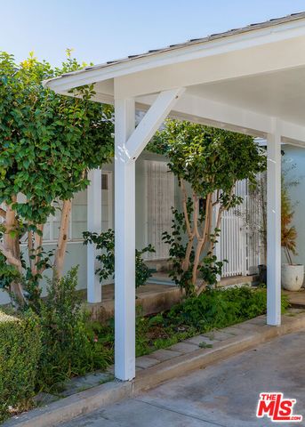 3157 Coolidge Avenue, Los Angeles, CA 90066