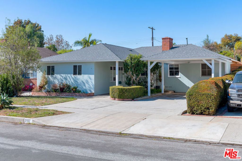 3157 Coolidge Avenue, Los Angeles, CA 90066