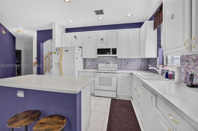 21209 Via Ventura, Boca Raton, FL 33433