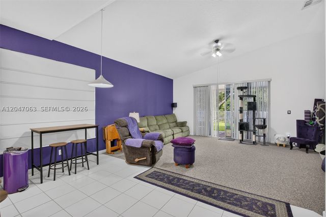 21209 Via Ventura, Boca Raton, FL 33433