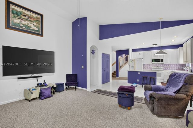 21209 Via Ventura, Boca Raton, FL 33433
