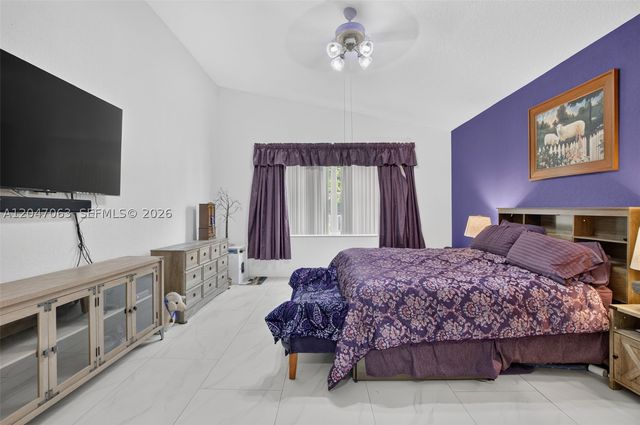 21209 Via Ventura, Boca Raton, FL 33433
