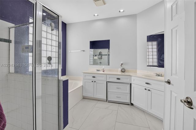 21209 Via Ventura, Boca Raton, FL 33433