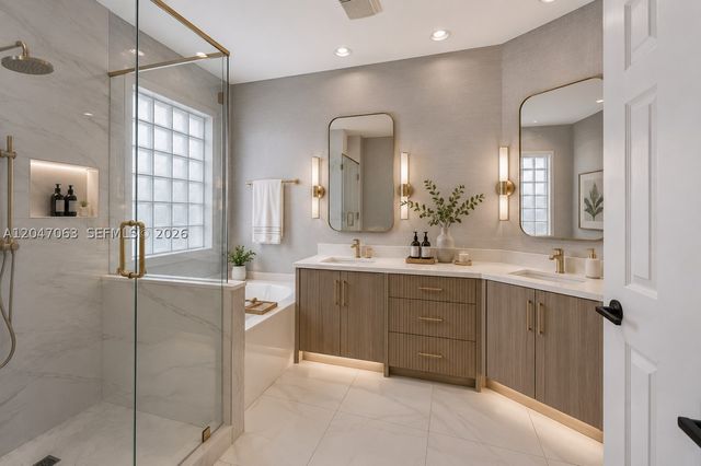 21209 Via Ventura, Boca Raton, FL 33433