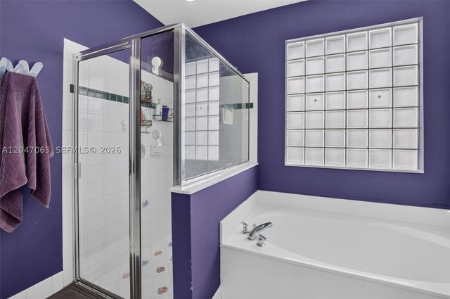21209 Via Ventura, Boca Raton, FL 33433