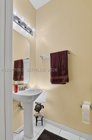 21209 Via Ventura, Boca Raton, FL 33433