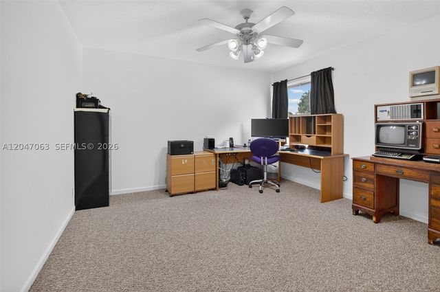 21209 Via Ventura, Boca Raton, FL 33433