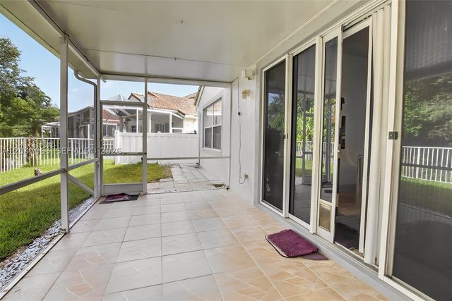 21209 Via Ventura, Boca Raton, FL 33433