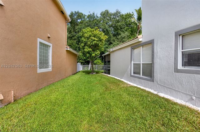 21209 Via Ventura, Boca Raton, FL 33433