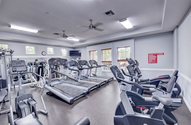 21209 Via Ventura, Boca Raton, FL 33433