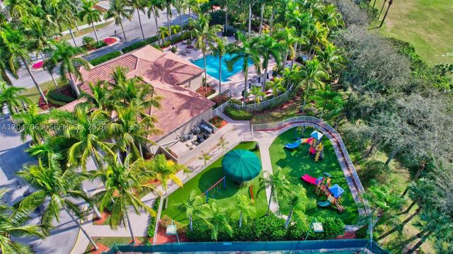 21209 Via Ventura, Boca Raton, FL 33433
