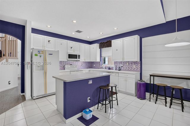 21209 Via Ventura, Boca Raton, FL 33433