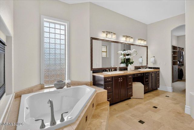 6527 Rey Del Sierra Court, Sparks, NV 89436
