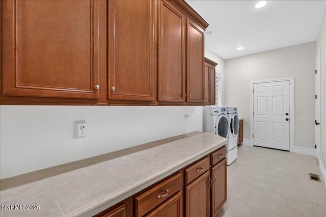 6527 Rey Del Sierra Court, Sparks, NV 89436