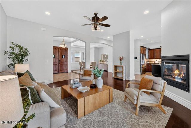 6527 Rey Del Sierra Court, Sparks, NV 89436