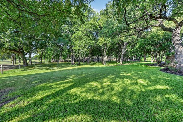 3742 Green Hollow Drive, Grand Prairie, TX 75052
