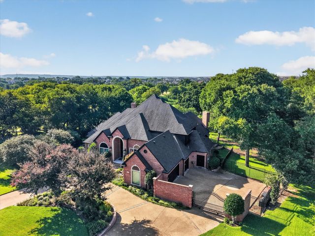 3742 Green Hollow Drive, Grand Prairie, TX 75052