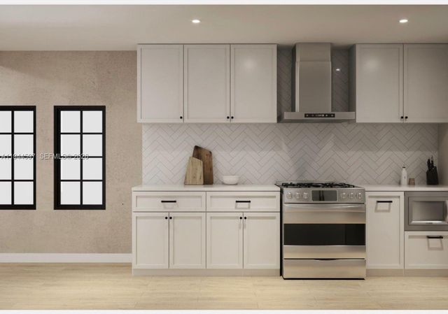 1995 NW 58th St, Miami, FL 33142