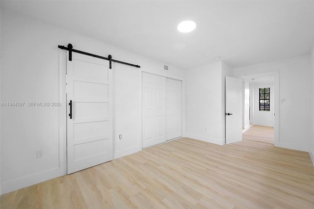 1995 NW 58th St, Miami, FL 33142