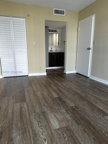 16909 N Bay Rd 409, Sunny Isles Beach, FL 33160