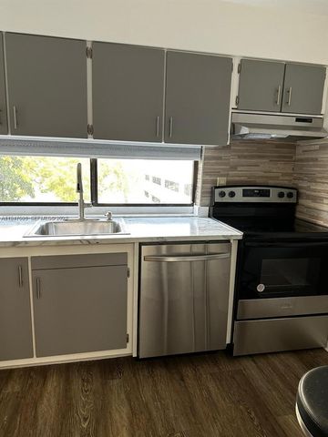 16909 N Bay Rd 409, Sunny Isles Beach, FL 33160