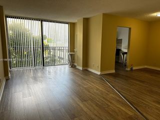 16909 N Bay Rd 409, Sunny Isles Beach, FL 33160