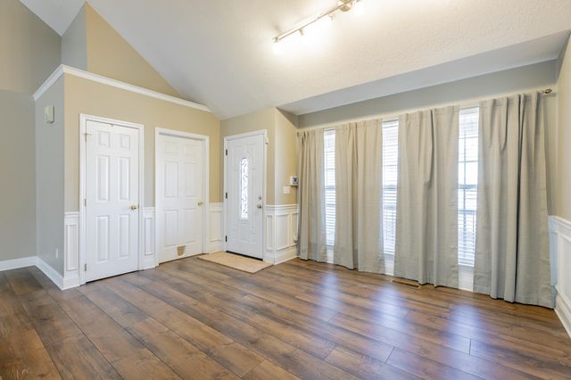 8082 Zoe Drive, Ooltewah, TN 37363