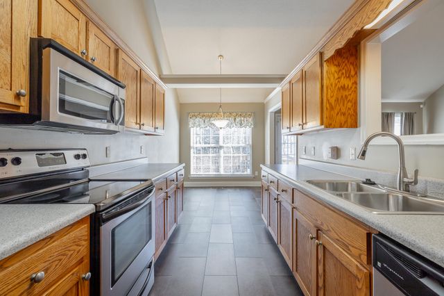 8082 Zoe Drive, Ooltewah, TN 37363