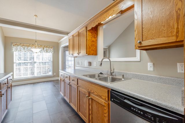 8082 Zoe Drive, Ooltewah, TN 37363