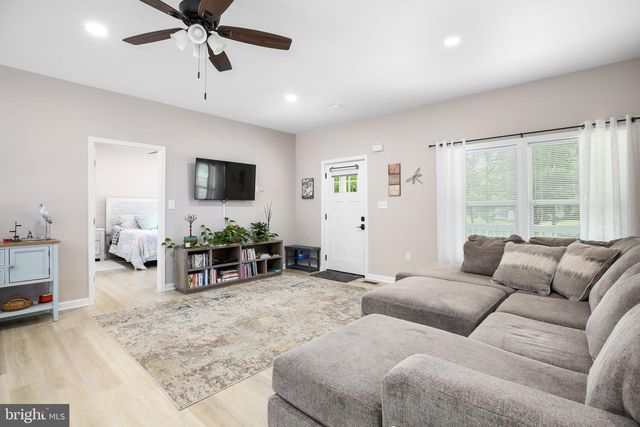 309 NORTH GLEBE RD, Montross, VA 22520