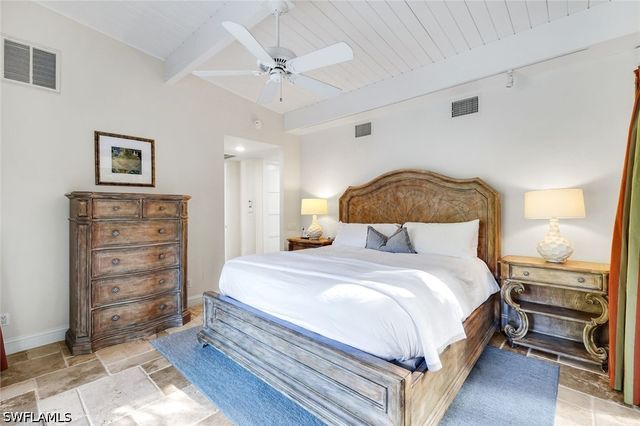 210 Central AVE, Naples, FL 34102