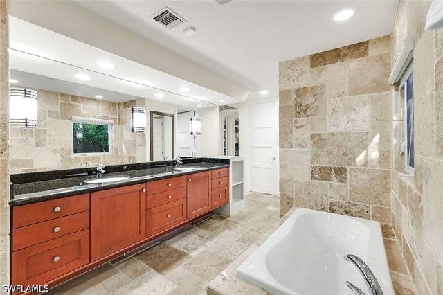 210 Central AVE, Naples, FL 34102