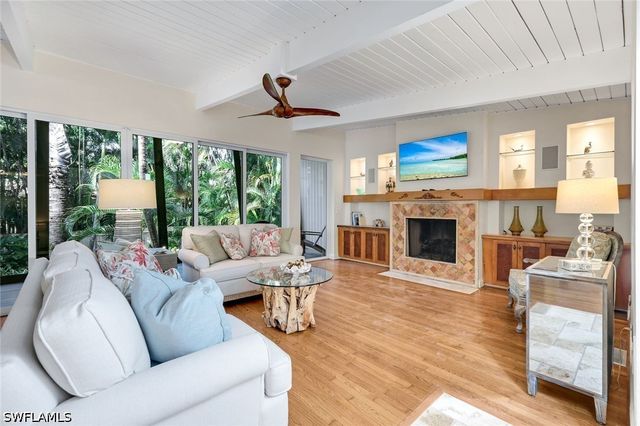 210 Central AVE, Naples, FL 34102