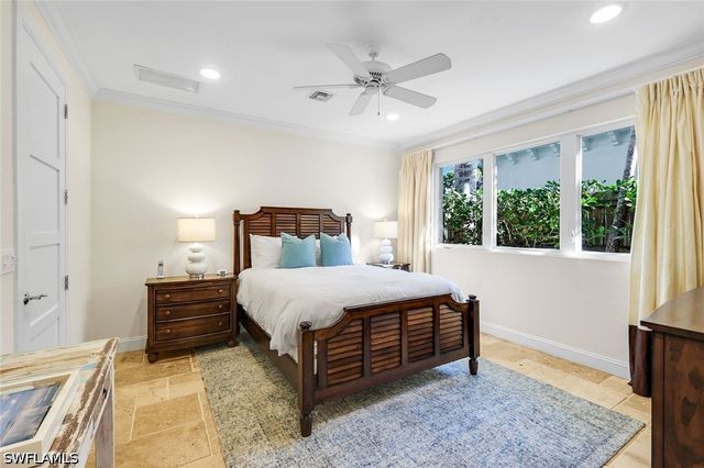 210 Central AVE, Naples, FL 34102
