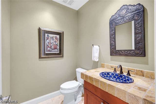 210 Central AVE, Naples, FL 34102