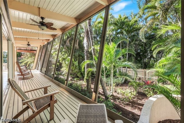 210 Central AVE, Naples, FL 34102