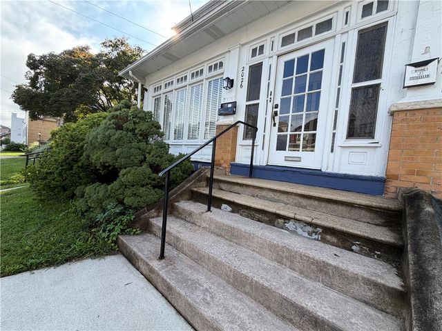 2026 Ealer Street 1, Wilson Boro, PA 18042