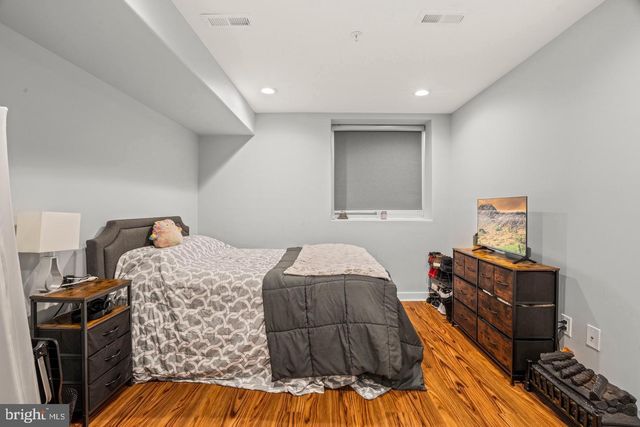 1751 S TAYLOR ST, Philadelphia, PA 19145