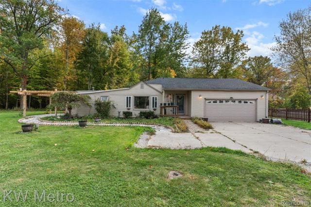 45055 McBride Avenue, Van Buren Charter Township, MI 48111