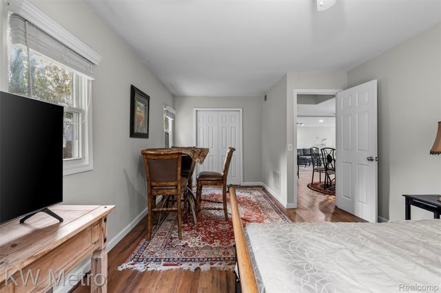 45055 McBride Avenue, Van Buren Charter Township, MI 48111