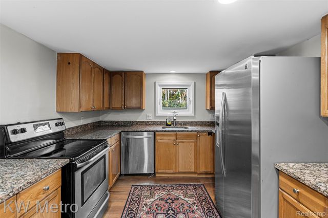 45055 McBride Avenue, Van Buren Charter Township, MI 48111