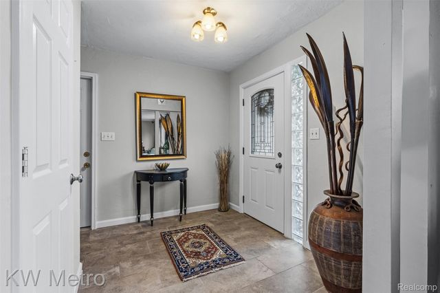 45055 McBride Avenue, Van Buren Charter Township, MI 48111