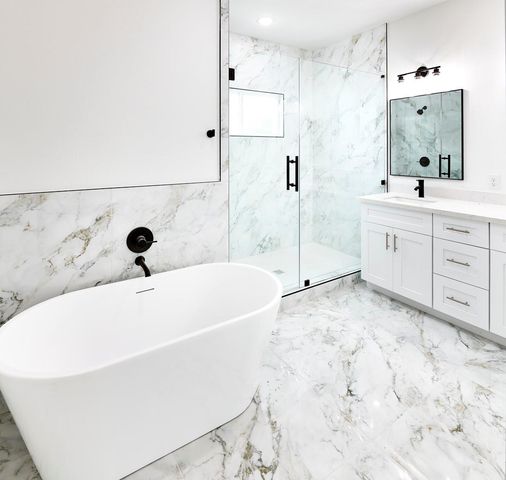 5123 Larkspur Street C, Houston, TX 77033