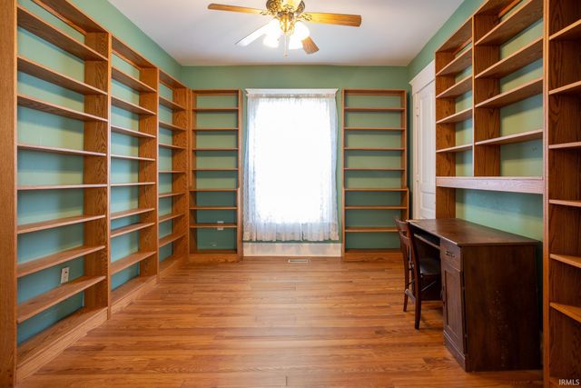 1138 M Street, Bedford, IN 47421