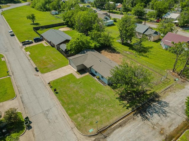 1017 SE 21st Street, Mineral Wells, TX 76067